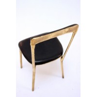<a href=https://www.galeriegosserez.com/gosserez/artistes/loellmann-valentin.html>Valentin Loellmann </a> - Brass - Chair